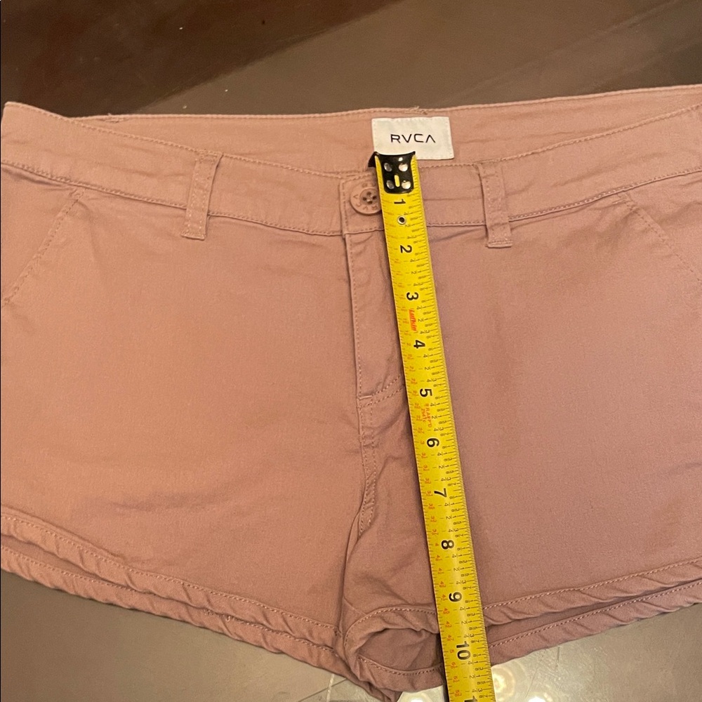 RVCA Women's Beige Cargo Shorts - Picture 5 of 6